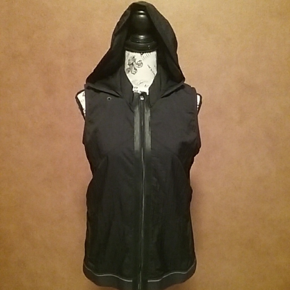 Fabletics Kennedy Hooded Vest